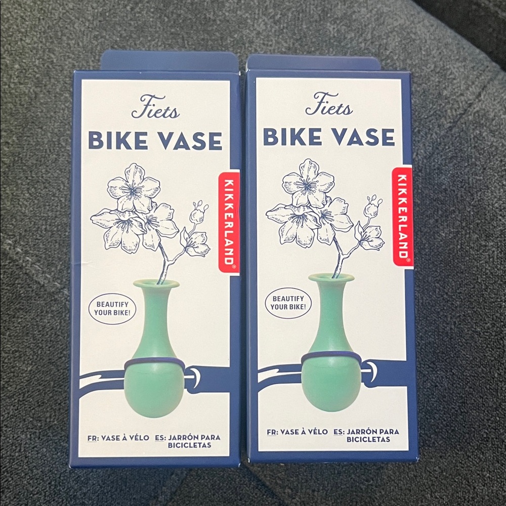 Kikkerland Green Bike Vase set of 2 boxes.
